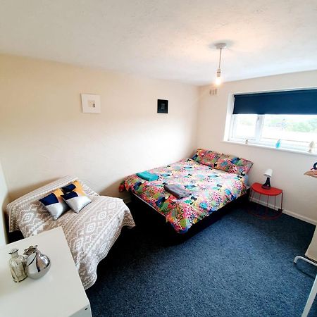 Rayleigh Town Centre 3 Bedroom Apartment Exteriér fotografie