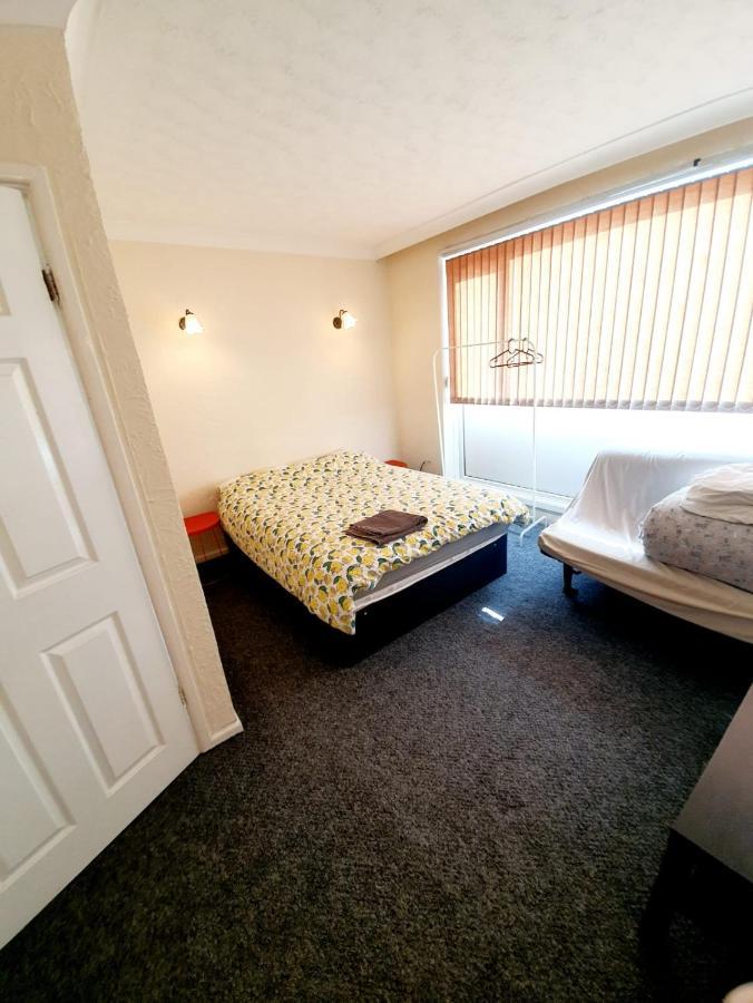Rayleigh Town Centre 3 Bedroom Apartment Exteriér fotografie