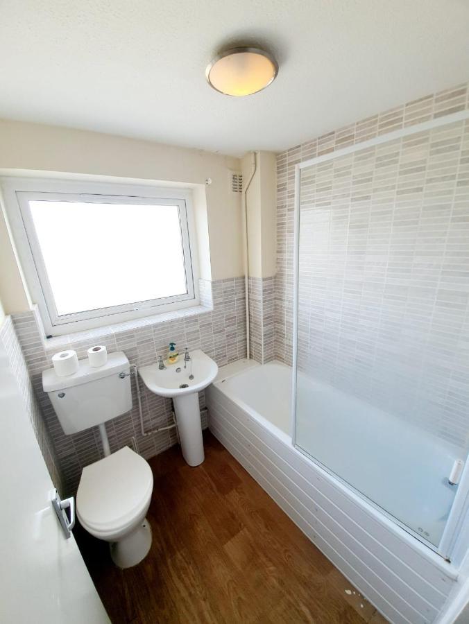 Rayleigh Town Centre 3 Bedroom Apartment Exteriér fotografie