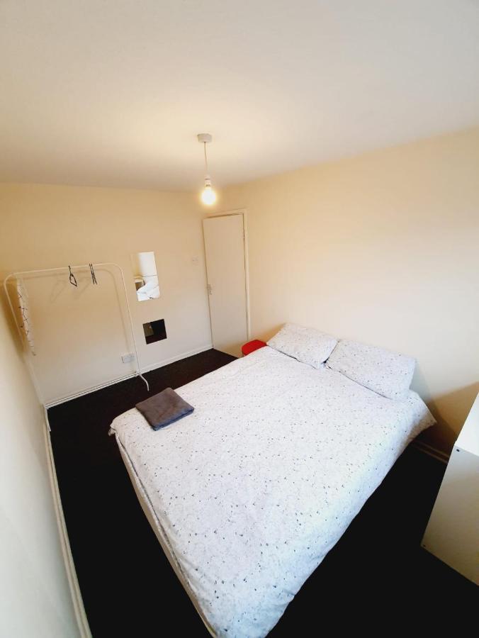 Rayleigh Town Centre 3 Bedroom Apartment Exteriér fotografie